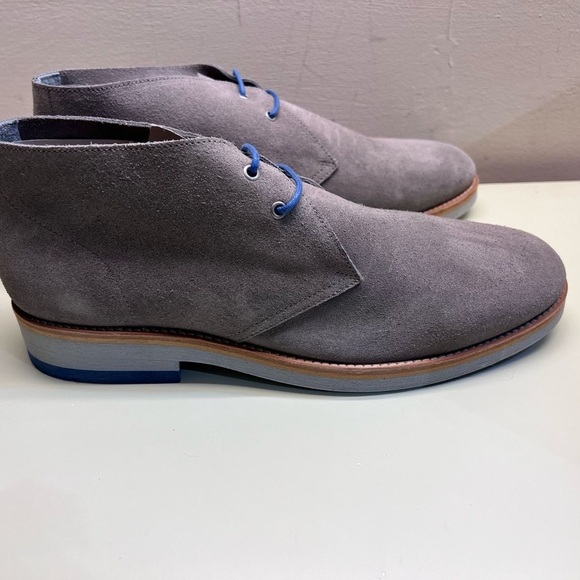 EUROPEAN FASHION: Scandinavian bruuns bazzar Gray and Blue Suede Chukka Boots